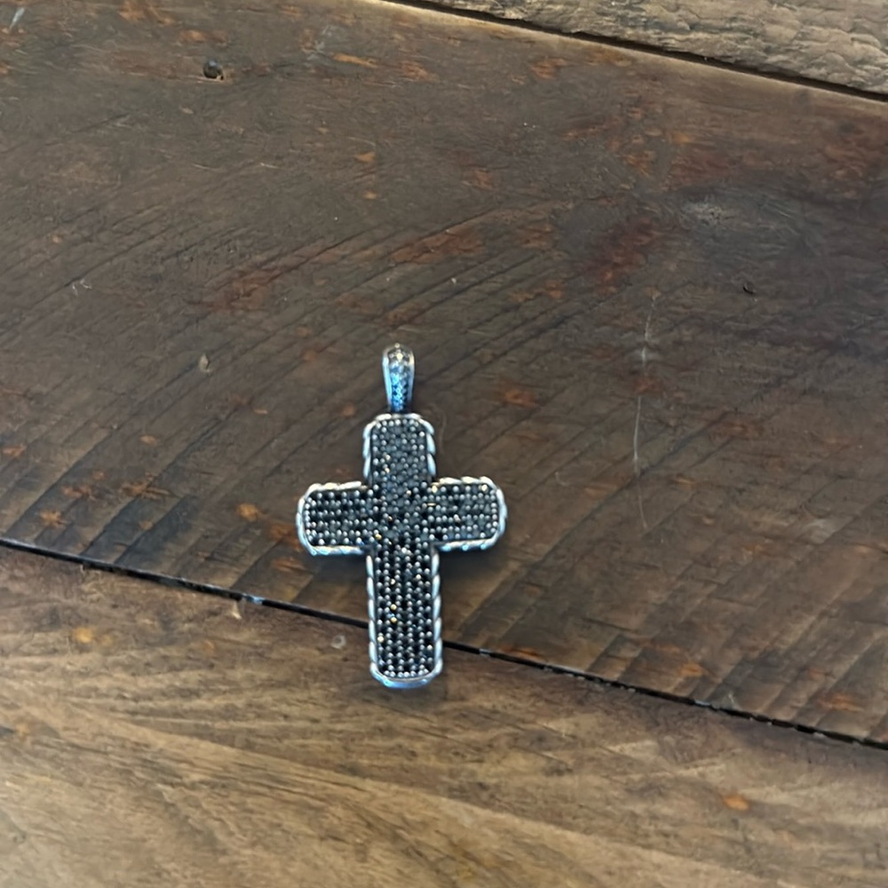 David yurman pendant